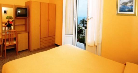 Hotel Villa Bianca Laigueglia Room photo