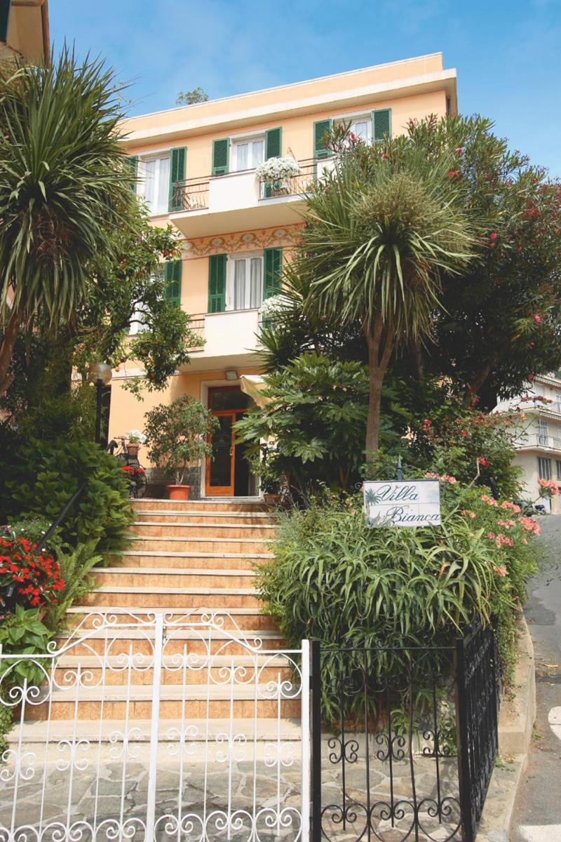 Hotel Villa Bianca Laigueglia Exterior photo
